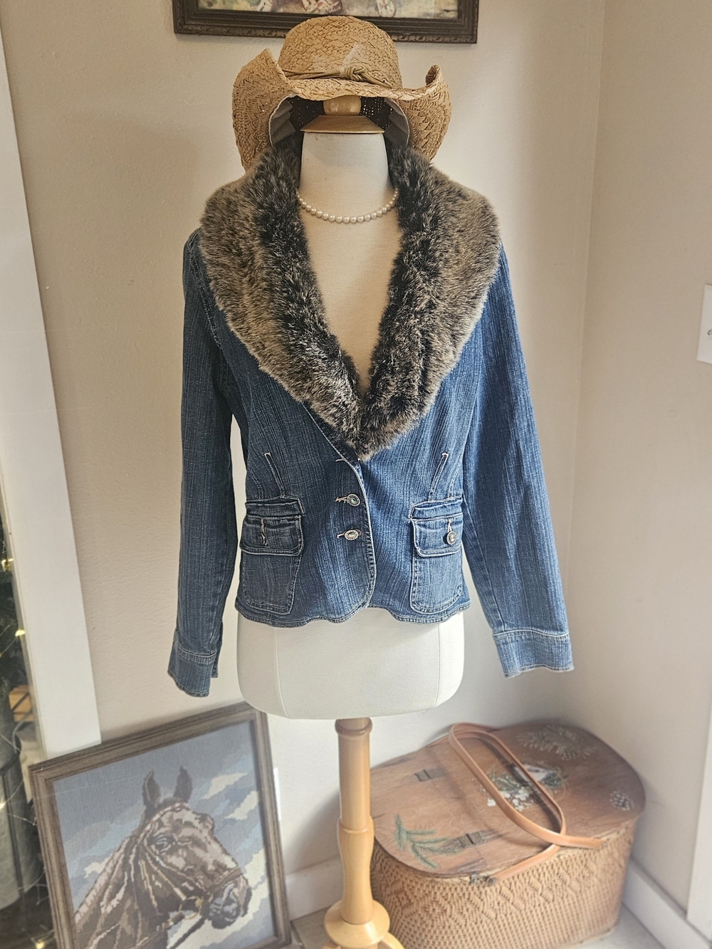 Gloria Vanderbilt Blue Denim Jacket with Brown Faux Fur Collar